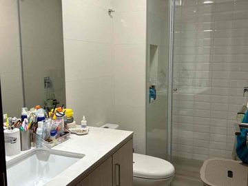 Vendo depto pb con jardín 2 dormitorios