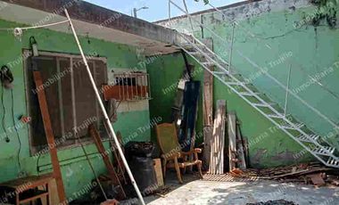 VENDO TERRENO CON CONSTRUCCION CERCA DE TIANGUIS DE BOCA