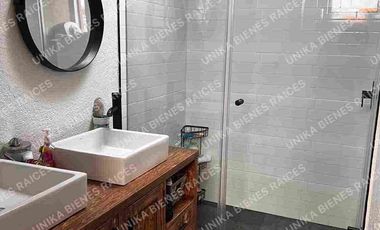 CASA AMPLIA Y MODERNA EN PRIVADA TRANQUILA CON SEGURIDAD RECIÉN REMODELADA