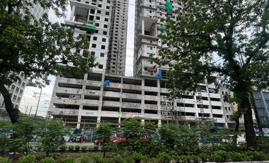 2 bedroom condo with parking for sale Suntrust Amadea