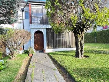 Casa en venta 3 dormitorios: Sector Av. El Inca y 6 de diciembre