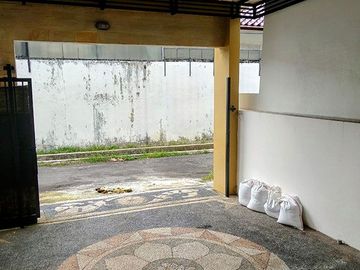 [AMR-078.AMA] For Monthly Rent Rumah Cantik Furnished Gatot Subroto I