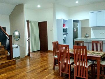 [AMR-078.AMA] For Monthly Rent Rumah Cantik Furnished Gatot Subroto I