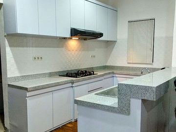 [AMR-078.AMA] For Monthly Rent Rumah Cantik Furnished Gatot Subroto I