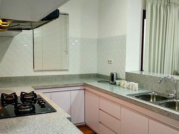 [AMR-078.AMA] For Monthly Rent Rumah Cantik Furnished Gatot Subroto I