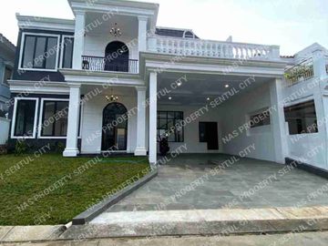 Rumah baru minimalis modern kolam renang area depan Sentul city