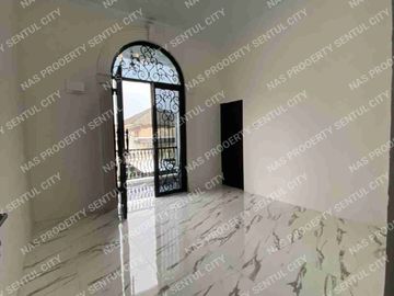 Rumah baru minimalis modern kolam renang area depan Sentul city