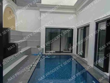 Rumah baru minimalis modern kolam renang area depan Sentul city