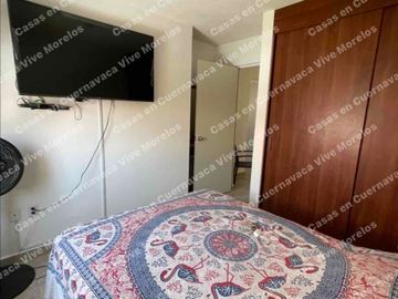 EXCELENTE INVERSIÓN CASA EN VENTA SEMINUEVA EN RESIDENCIAL SAUCES