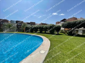 EXCELENTE INVERSIÓN CASA EN VENTA SEMINUEVA EN RESIDENCIAL SAUCES