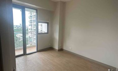 Ready for occupancy 2 bedroom near st.lukes only 2% spot down move in