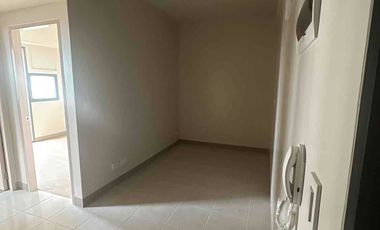Ready for occupancy 2 bedroom near st.lukes only 2% spot down move in