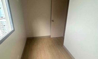 Ready for occupancy 2 bedroom near st.lukes only 2% spot down move in