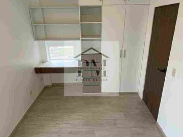 Casa en Venta,
Urbanización Logare, Vía Daule Samborondón, Guayaquil Ecuador.