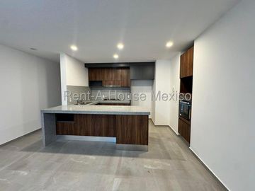 VENTA, Jurica - Departamento en planta baja con 3 recámaras y amenidades