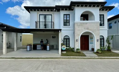 6-Bedroom 2-Storey House for Sale - Hermoso Grande - Royal Palms Bohol