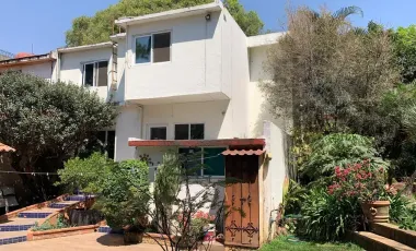 Vista Hermosa Cuernavaca Casa En Venta Con Terrenos Continuos