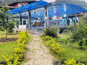 Venta Hostal funcionando en Baños, Rio Negro
