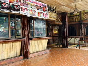 Venta Hostal funcionando en Baños, Rio Negro