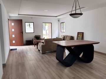 VENDO CASA NUEVA 4 DORMITORIOS