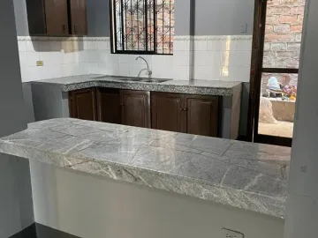 VENDO CASA RENTERA DE OPORTUNIDAD EN LA CIUDAD DE MANTA