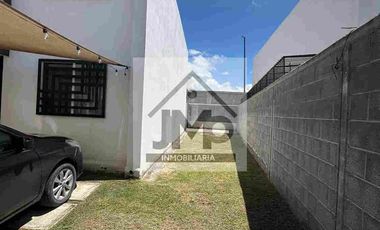 CASA EN RENTA  EN HACIENDA VIÑEDOS