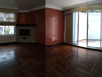 VENTA CASA TRES PISOS CONJUNTO ROCAZUL II, SECTOR SANTA LUCIA, NORTE DE QUITO, ENTRE AV. 6 DE DICIEMBRE Y ELOY ALFARO