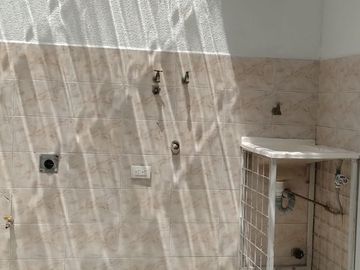 VENTA CASA TRES PISOS CONJUNTO ROCAZUL II, SECTOR SANTA LUCIA, NORTE DE QUITO, ENTRE AV. 6 DE DICIEMBRE Y ELOY ALFARO