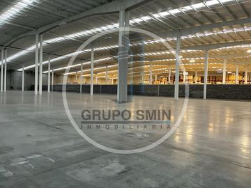NAVE INDUSTRIAL EN RENTA DE 10,000 M2 EN SANTIAGO DE QUERETARO
