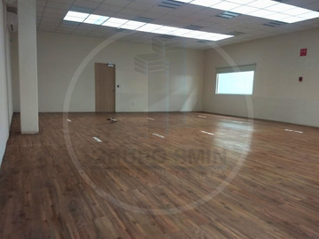 NAVE EN RENTA DE 10,000 M2 EN PARQUE INDUSTRIAL LA BOMBA QUERÉTARO