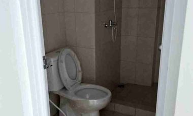 Dijual murah 2br Unurnish di The Springlake Summarecon Bekas