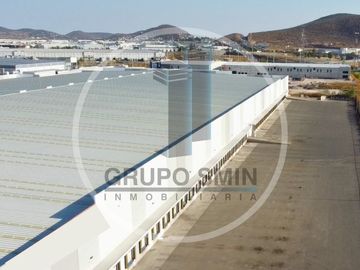 NAVE INDUSTRIAL EN RENTA DE 30,000 M2 EN PARQUE INDUSTRIAL QUERÉTARO