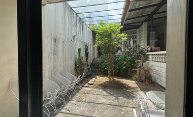 665 sqm Old House and Lot with Pool FOR SALE in Prime West Triangle Quezon City