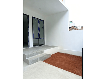 Y346 Rumah Baru 3 Lantai Modern Strategis Pondok Bambu Jakarta Timur
