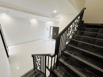 S304 Rumah Baru Modern Lux Strategis di Duren Sawit Jakarta Timur