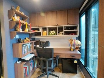 # Knightsbridge Phaholyothin Interchange – Luxury Duplex Condo for Sale