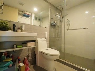 # Knightsbridge Phaholyothin Interchange – Luxury Duplex Condo for Sale