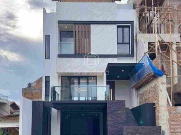 Rumah Baru Private Pool Dalam Komplek Dekat Akses Cilandak Jakarta Selatan