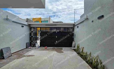 VENDO CASA CERCA DE LA LAZARO CARDENAS