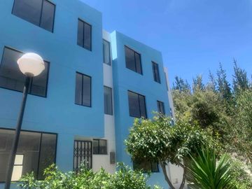 Amplia casa de 104 m2, Sector Mitad del Mundo, Dentro de Urbanización Privada