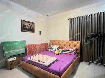 RUMAH HOOK KONDISI MASIH BAGUS,DEPAN TAMAN,SIAP HUNI