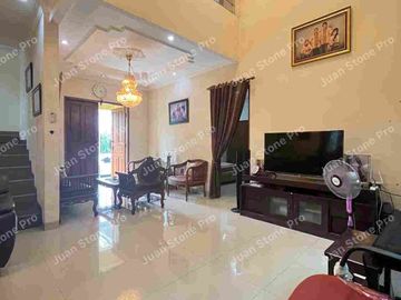 RUMAH HOOK KONDISI MASIH BAGUS,DEPAN TAMAN,SIAP HUNI