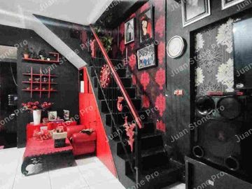 RUMAH ANTIK,DESIGN MODERN CLASSIC DENGAN WARNA UNIK GALAXY BEKASI
