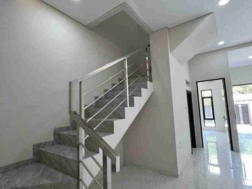 DKT Ubaya Rmh Baru Gress Tenggilis Mejoyo Row 2,5 mbl