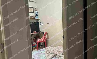 Prime Shophouse with 2 Bedrooms upstairs