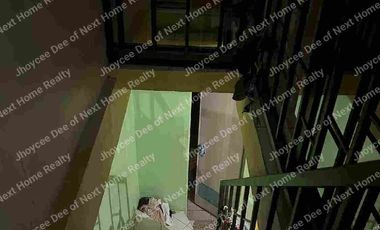Prime Shophouse with 2 Bedrooms upstairs