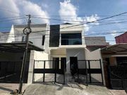 Dijual rumah baru gress 1M an Darmo Indah murah
