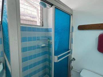 KENNEDY NUEVA VENDO CASA RENTERA