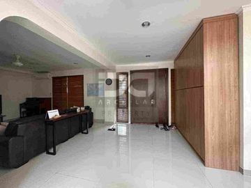 Rumah Vassa Lake Harga Best Deal Halaman Belakang Luas