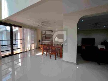 Rumah Vassa Lake Harga Best Deal Halaman Belakang Luas